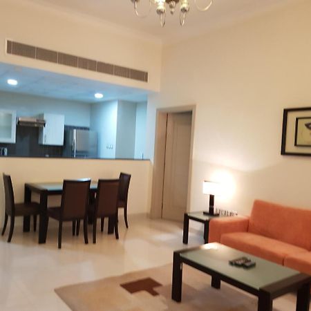 Almoayyed Suites Al-Manamah Bagian luar foto