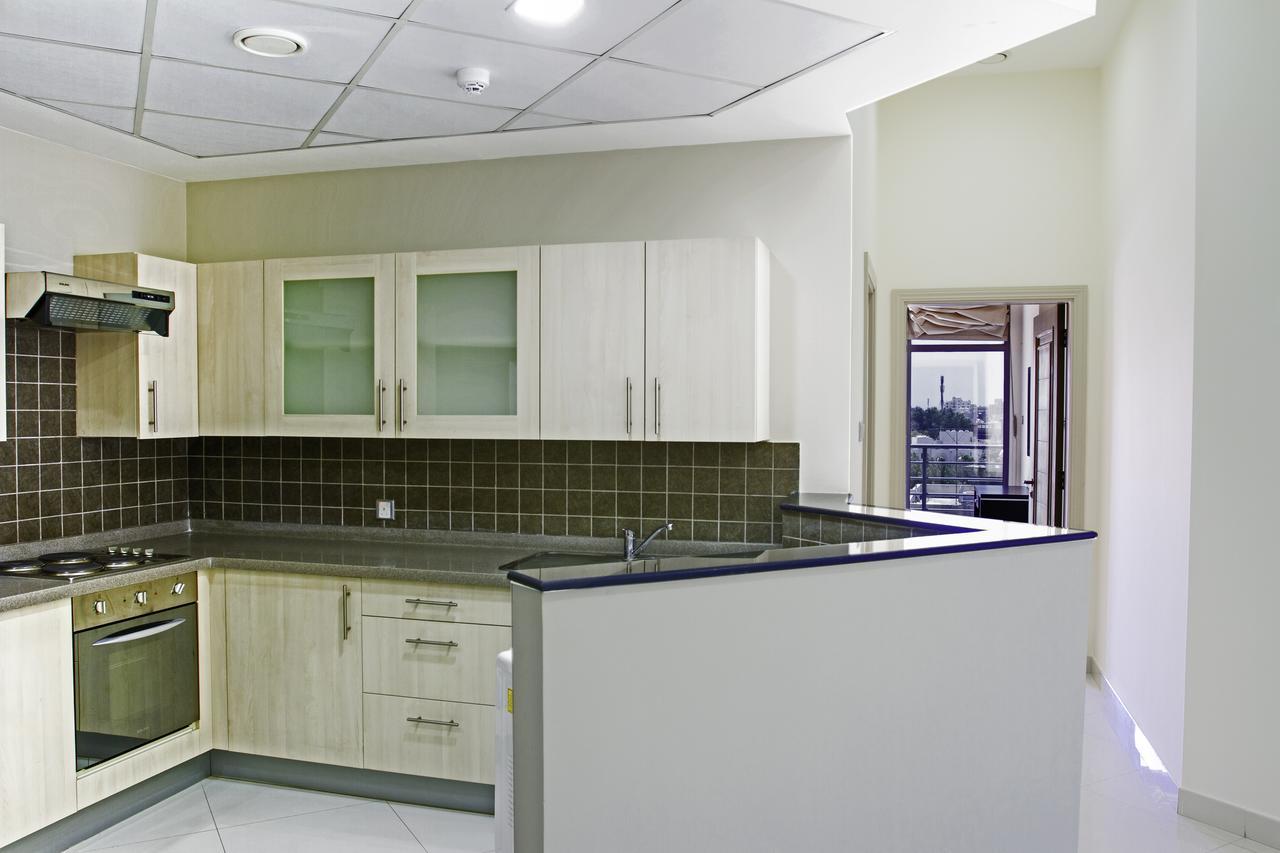 Almoayyed Suites Al-Manamah Bagian luar foto
